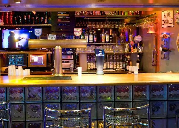 De Jeunesse HI Paris Le D'ArtagnanHostel